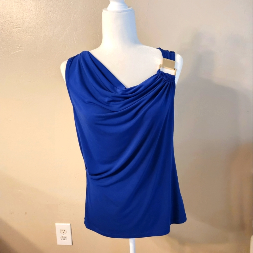 Navy silk scrunch top with gold buckel